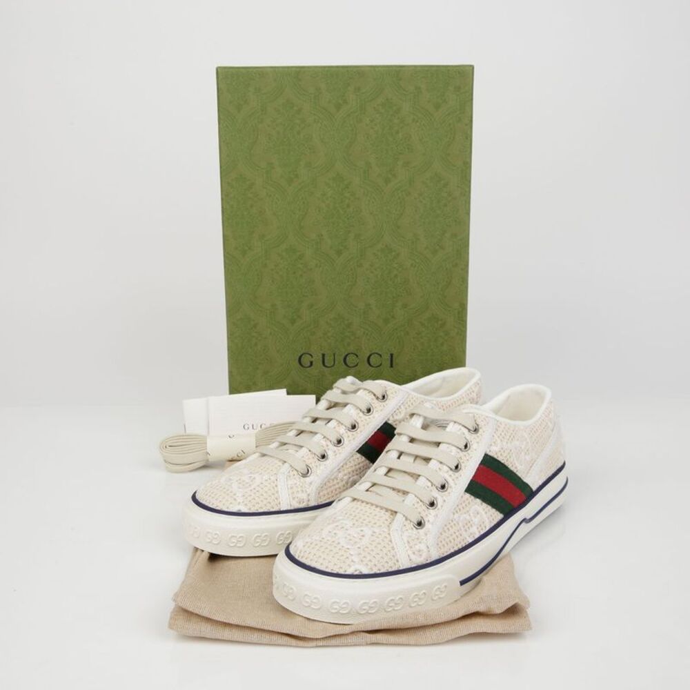 Tennis Sneakers Size